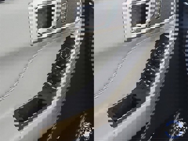 Certified 2022 Ford Explorer XLT w/ Equipment Group 202A image 11