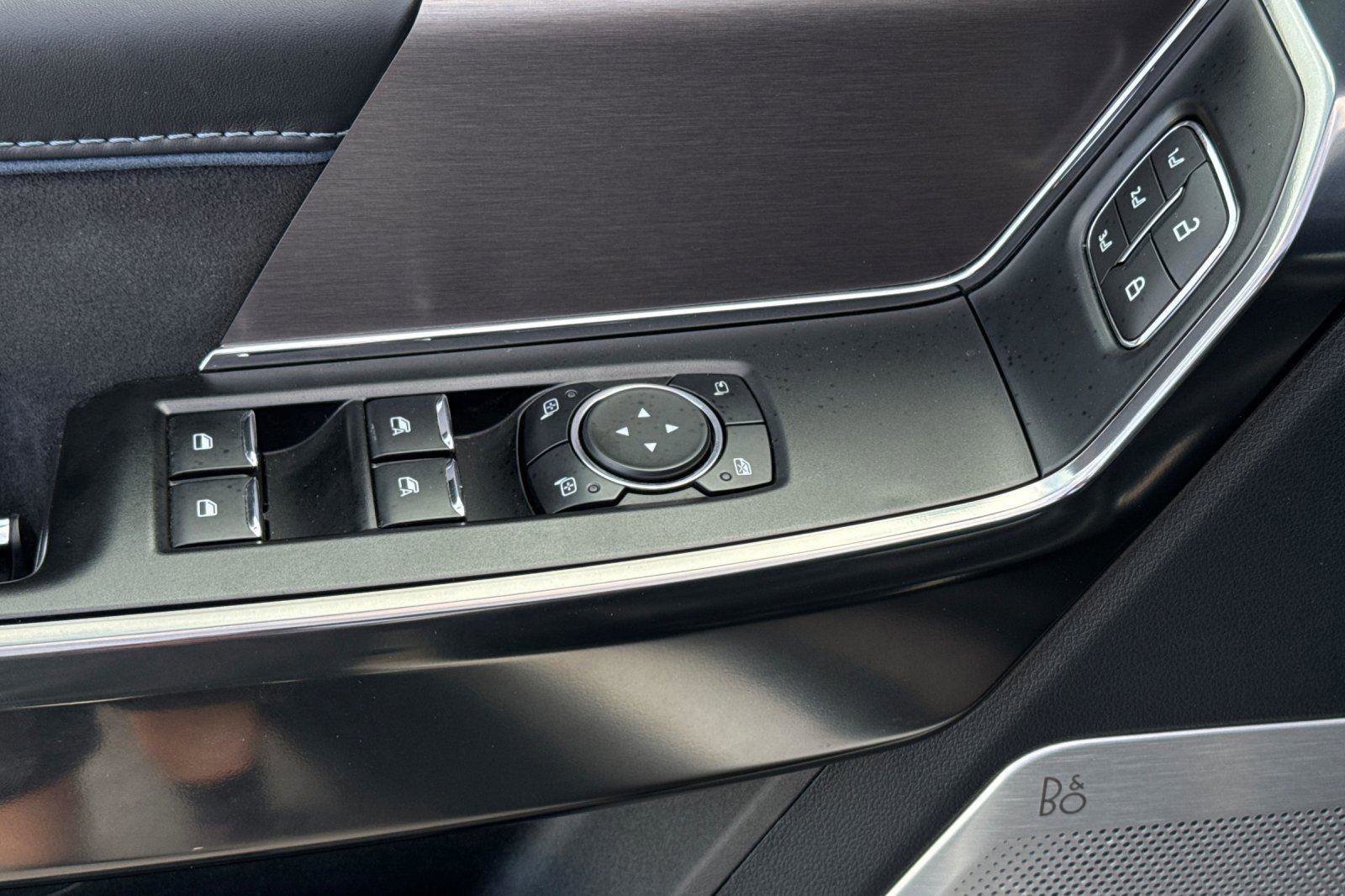 Certified 2024 Ford F150 Platinum w/ Equipment Group 702A High image 17