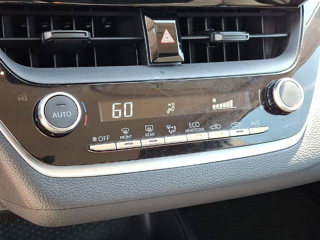 Used 2025 Toyota Corolla LE FWD image 15