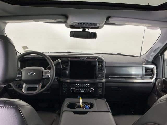 Certified 2025 Ford F450 Lariat w/ FX4 Off-Road Package image 27