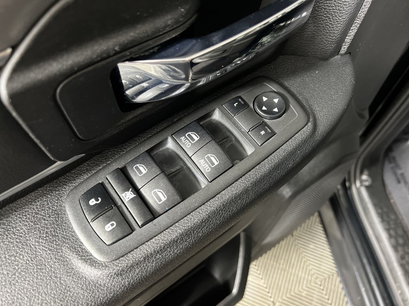 Used 2022 RAM 1500 Warlock w/ Electronics Group AWD/4WD image 15