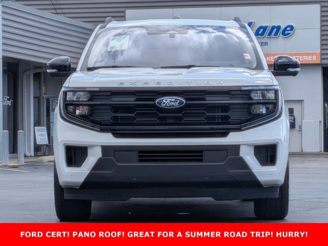Certified 2025 Ford Expedition Active AWD/4WD image 8