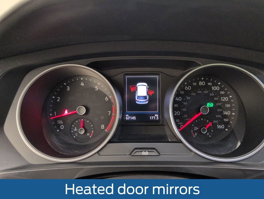 Used 2020 Volkswagen Tiguan SE w/ Panoramic Sunroof Package image 27