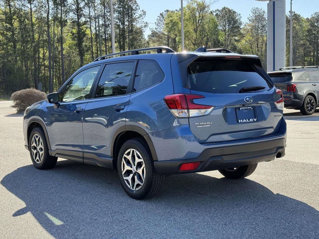 Used 2024 Subaru Forester Premium AWD/4WD image 2