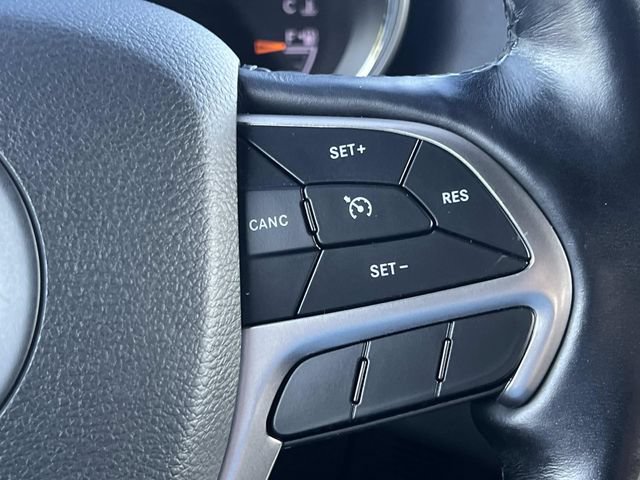 Used 2021 Jeep Grand Cherokee Limited AWD/4WD image 26