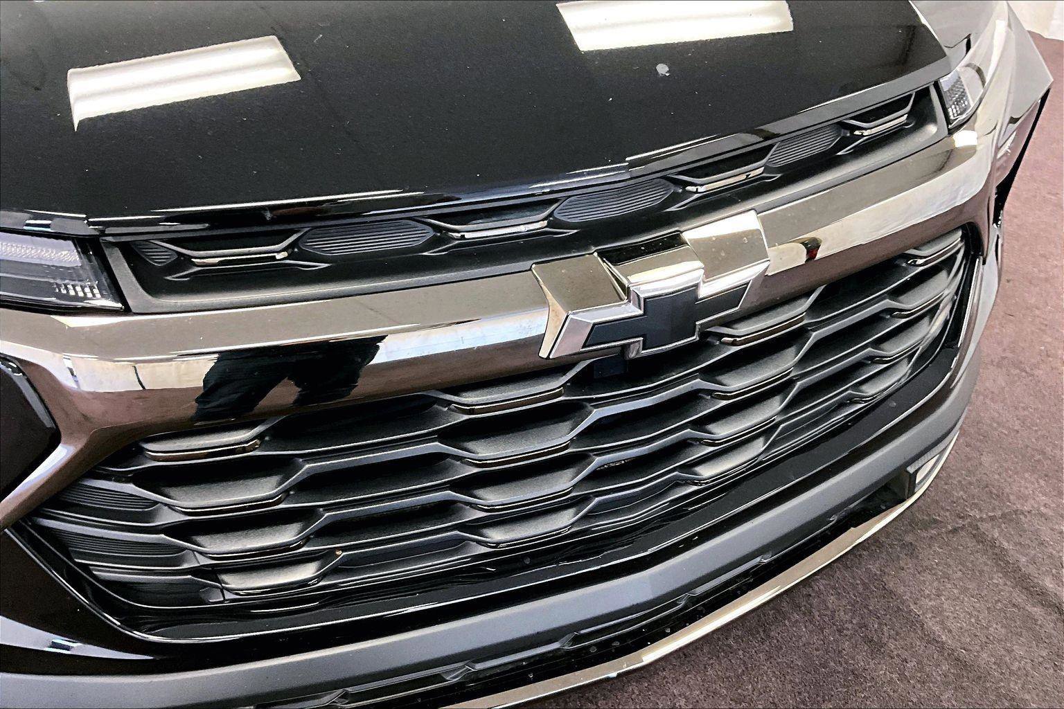 Used 2025 Chevrolet TrailBlazer ACTIV w/ Driver Confidence Package image 29