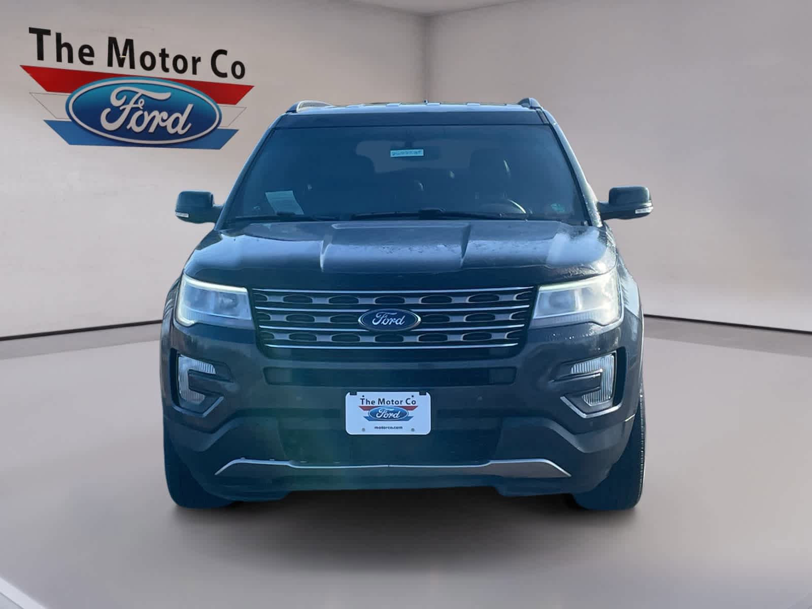 Certified 2017 Ford Explorer XLT w/ Equipment Group 202A AWD/4WD image 8