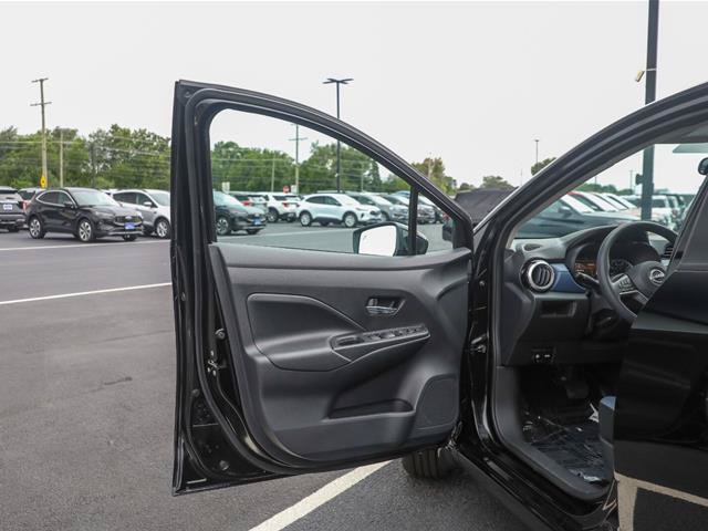 Used 2025 Nissan Versa SV w/ Trunk Package FWD image 18