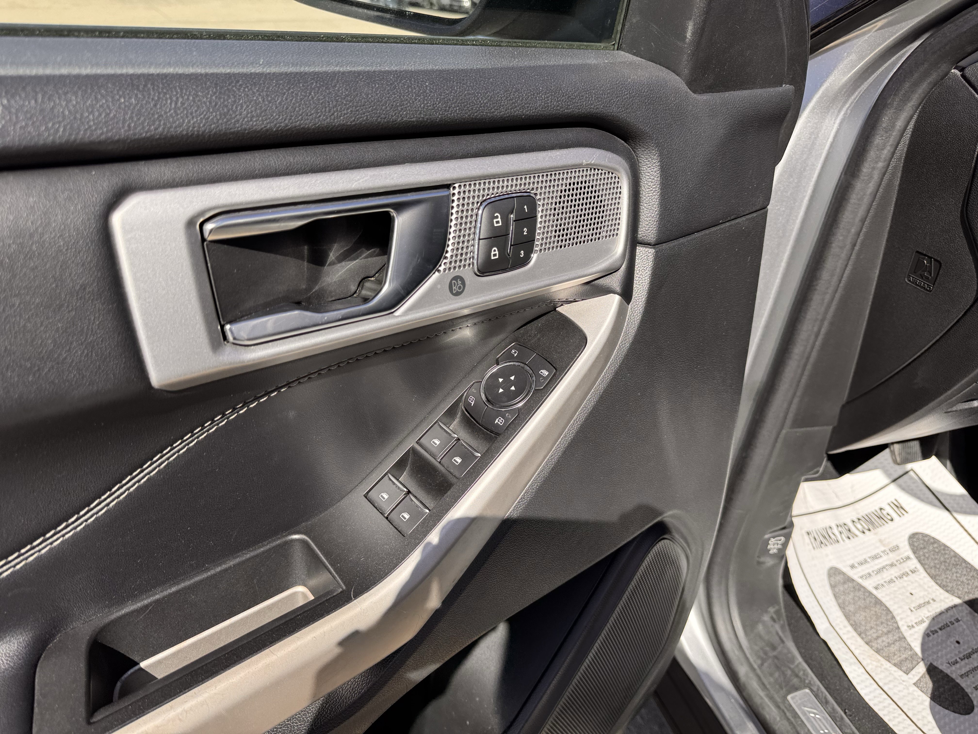 Certified 2022 Ford Explorer Limited w/ Equipment Group 301A image 8