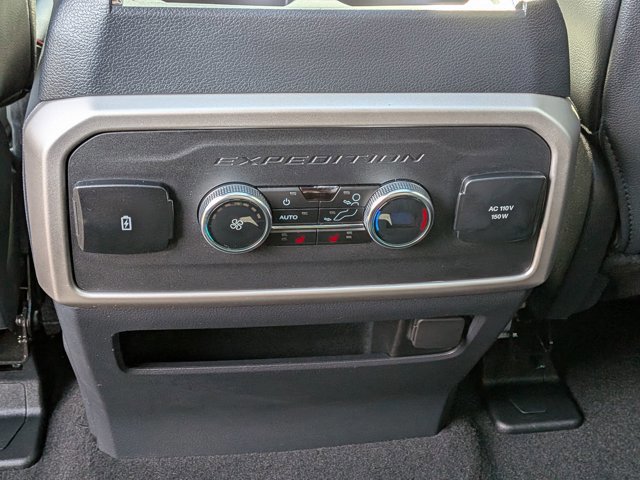 Certified 2024 Ford Expedition Limited image 33