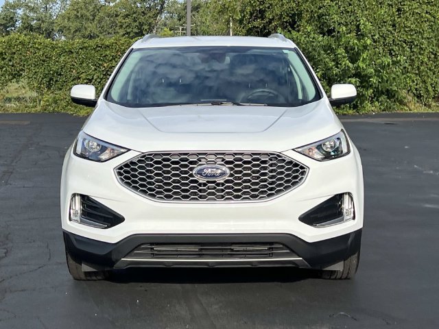 Certified 2024 Ford Edge SEL w/ Convenience Package AWD/4WD image 8