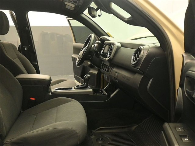 Used 2019 Toyota Tacoma TRD Off-Road image 16