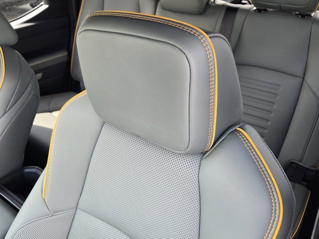 Used 2025 Toyota Tacoma Trailhunter image 23