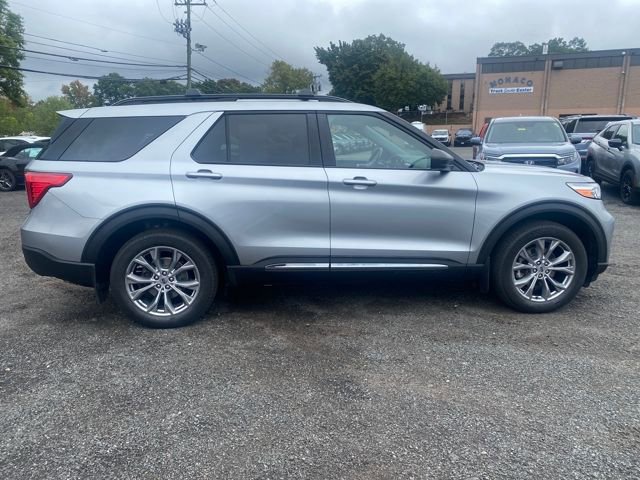 Certified 2022 Ford Explorer XLT w/ Equipment Group 202A image 6