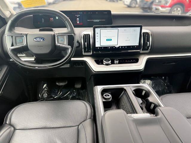 Certified 2025 Ford Expedition Platinum AWD/4WD image 11