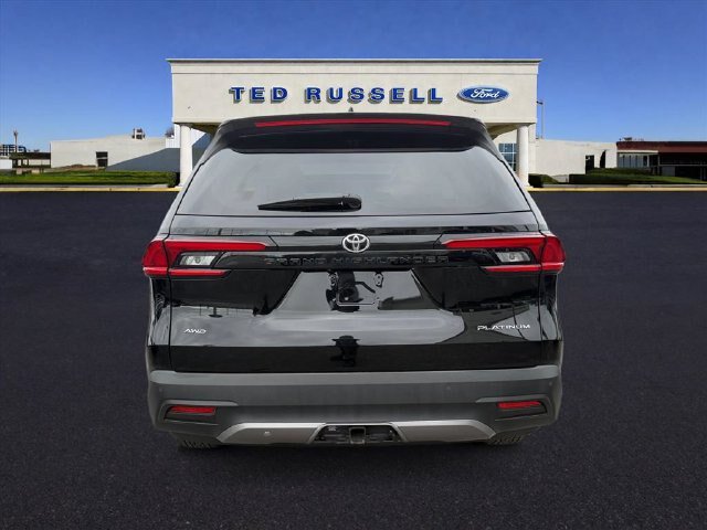 Used 2025 Toyota Grand Highlander AWD image 7