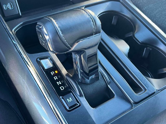 Certified 2022 Ford F150 XLT w/ Equipment Group 302A High image 30