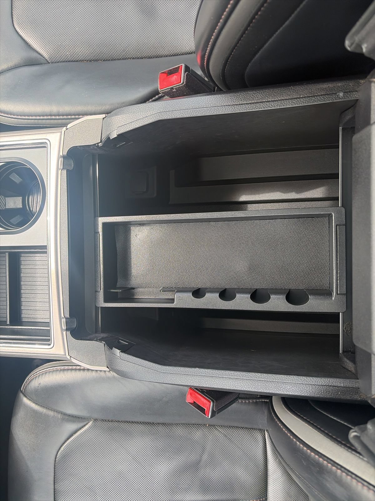 Certified 2019 Ford F250 Platinum w/ Platinum Ultimate Package AWD/4WD image 25