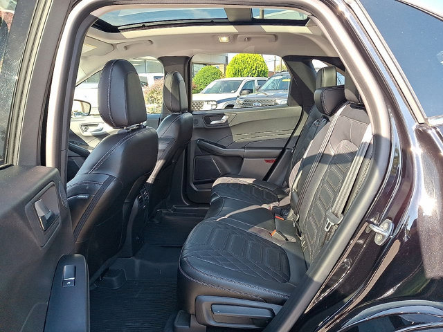 Certified 2023 Ford Escape SE w/ PHEV Premium Package FWD image 20