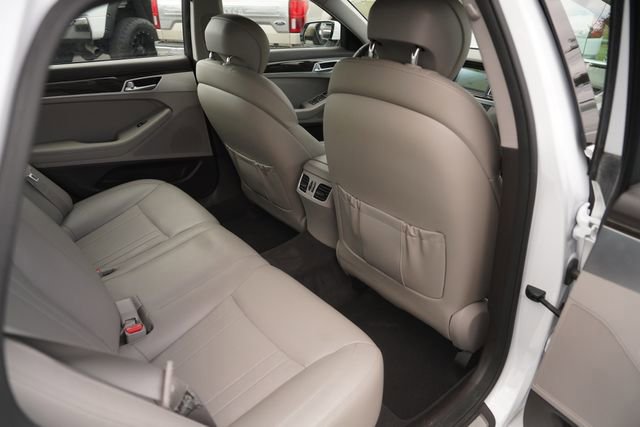 Used 2017 Genesis G80 3.8 RWD image 14