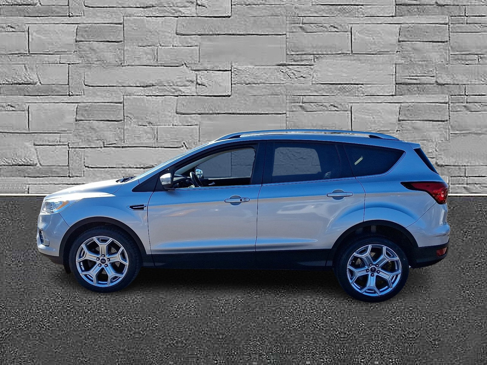 Certified 2019 Ford Escape Titanium image 6