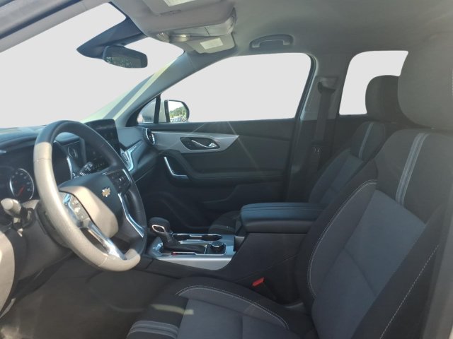 Used 2025 Chevrolet Blazer LT AWD/4WD image 7