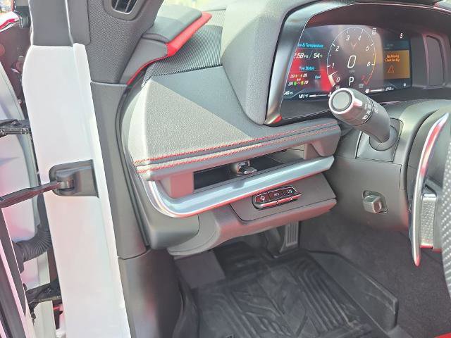 Used 2023 Chevrolet Corvette Stingray w/ Z51 Performance Package image 27