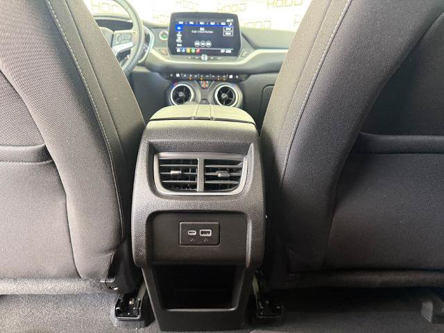 Used 2025 Chevrolet Blazer LT FWD image 19