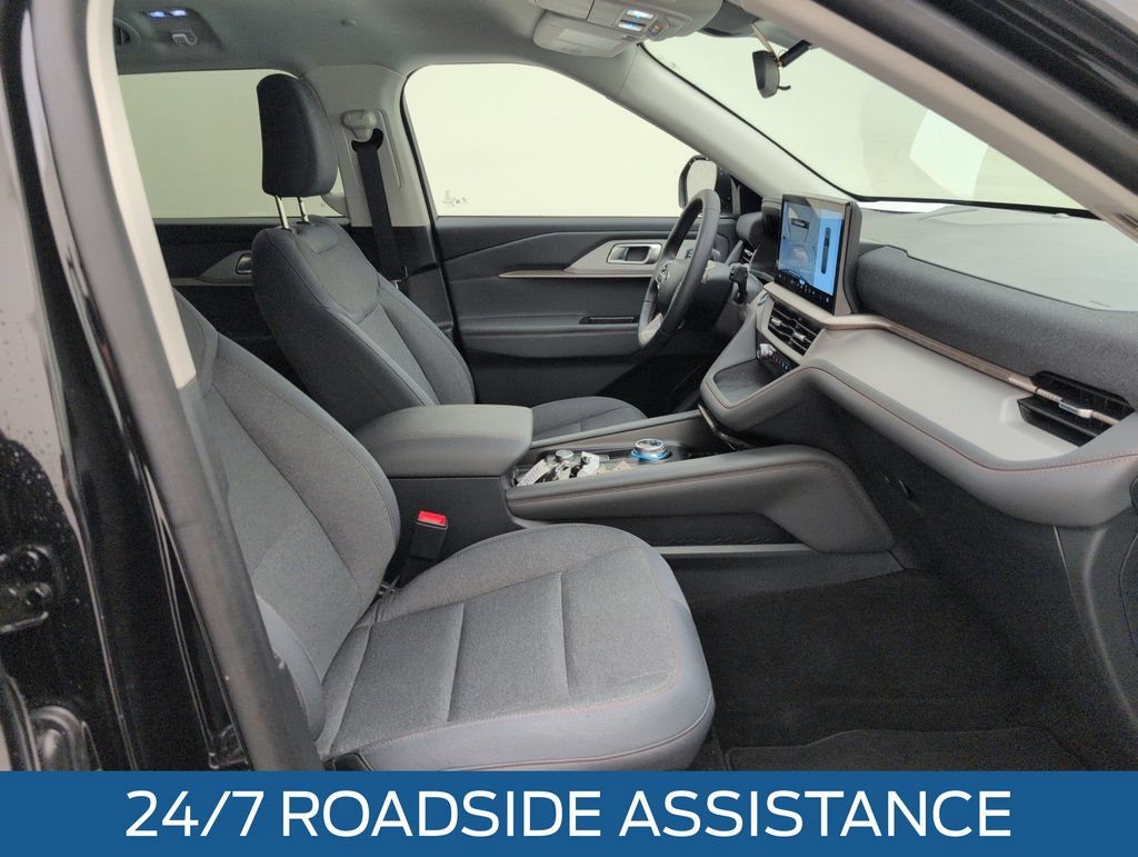 Certified 2025 Ford Explorer Active RWD image 15