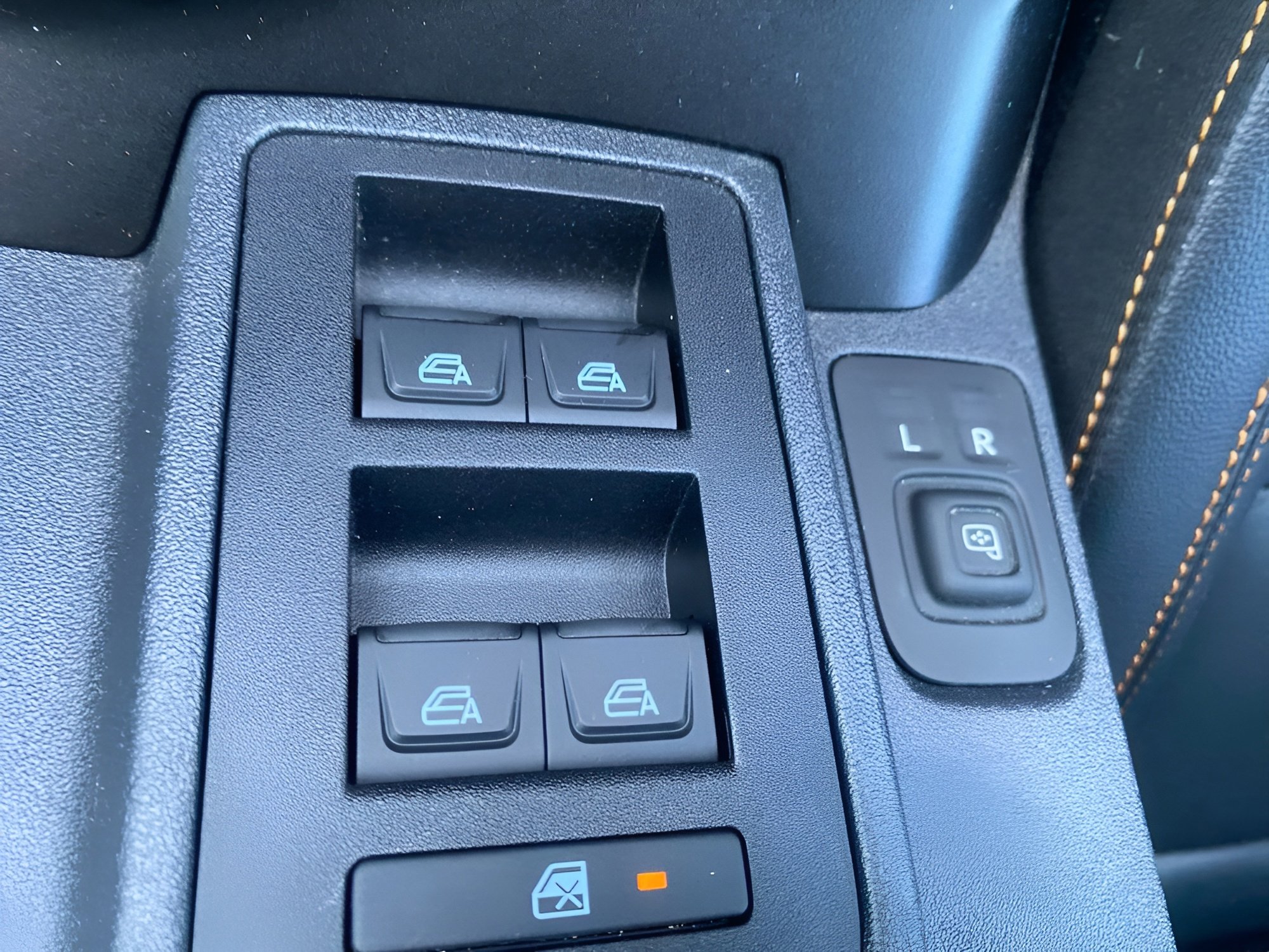 Certified 2023 Ford Bronco Badlands w/ Sasquatch Package AWD/4WD image 19