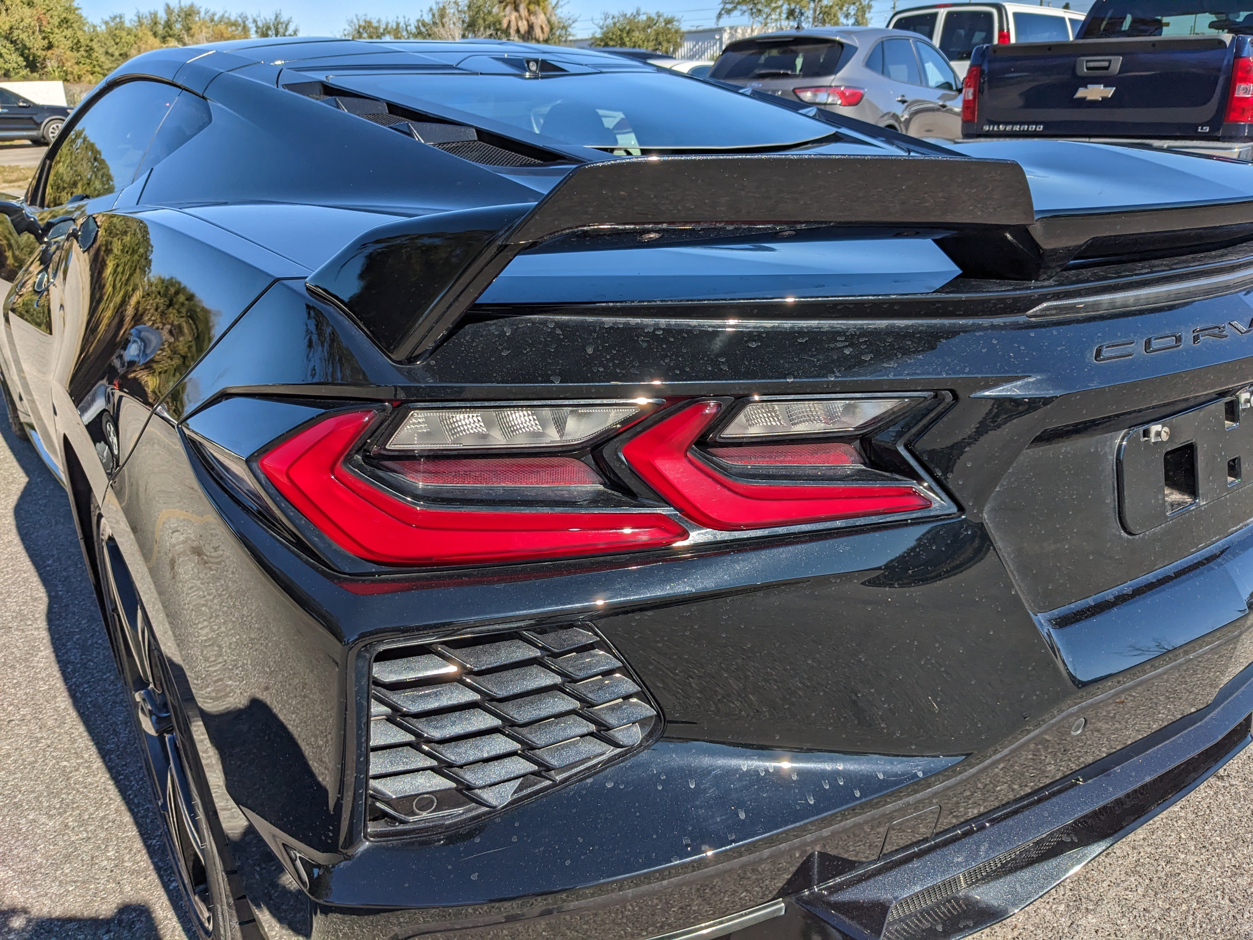 Used 2020 Chevrolet Corvette Stingray Premium Cpe w/ 3LT Preferred Equipment Group image 11