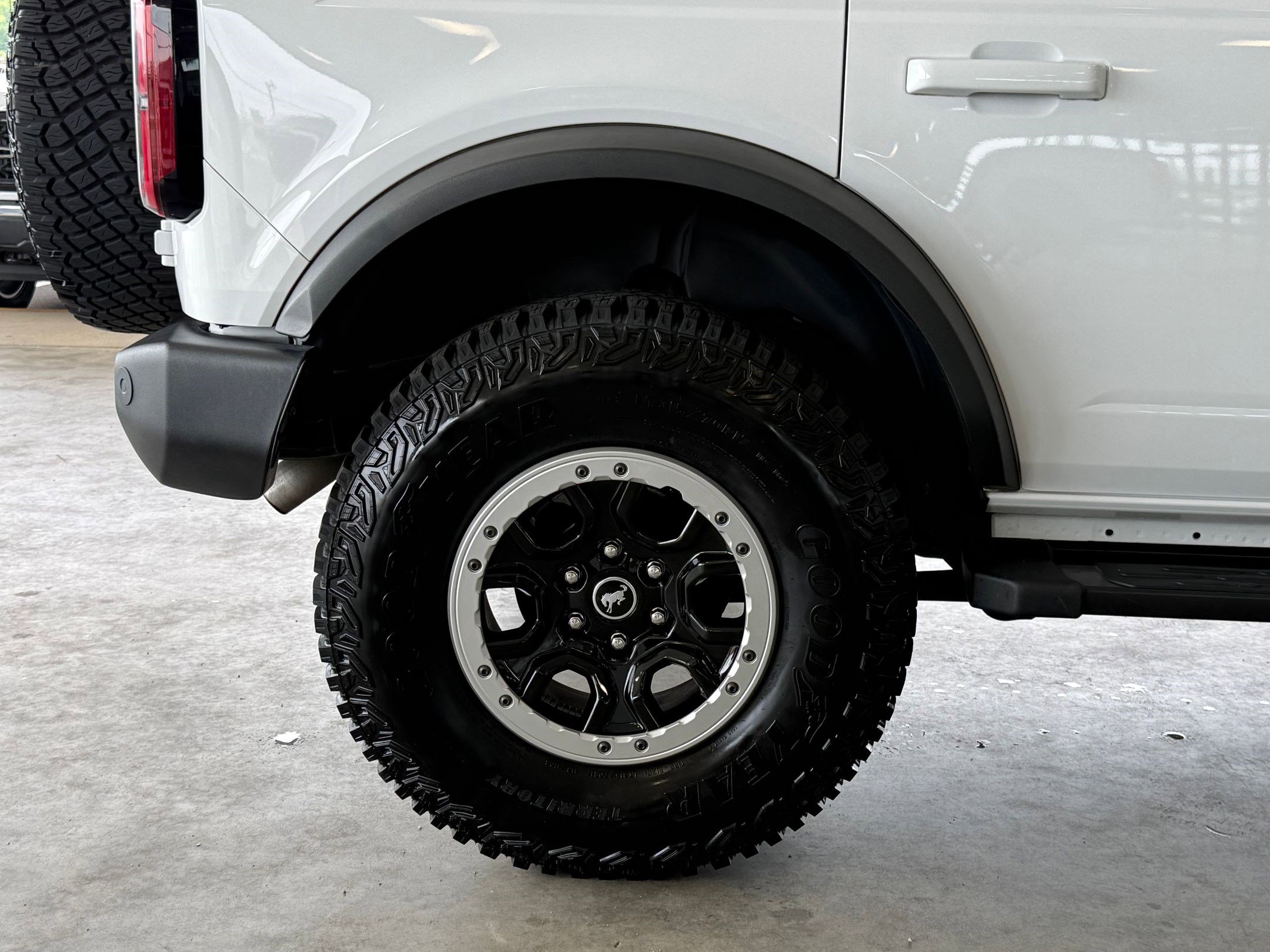Certified 2023 Ford Bronco Outer Banks w/ Sasquatch Package AWD/4WD image 12