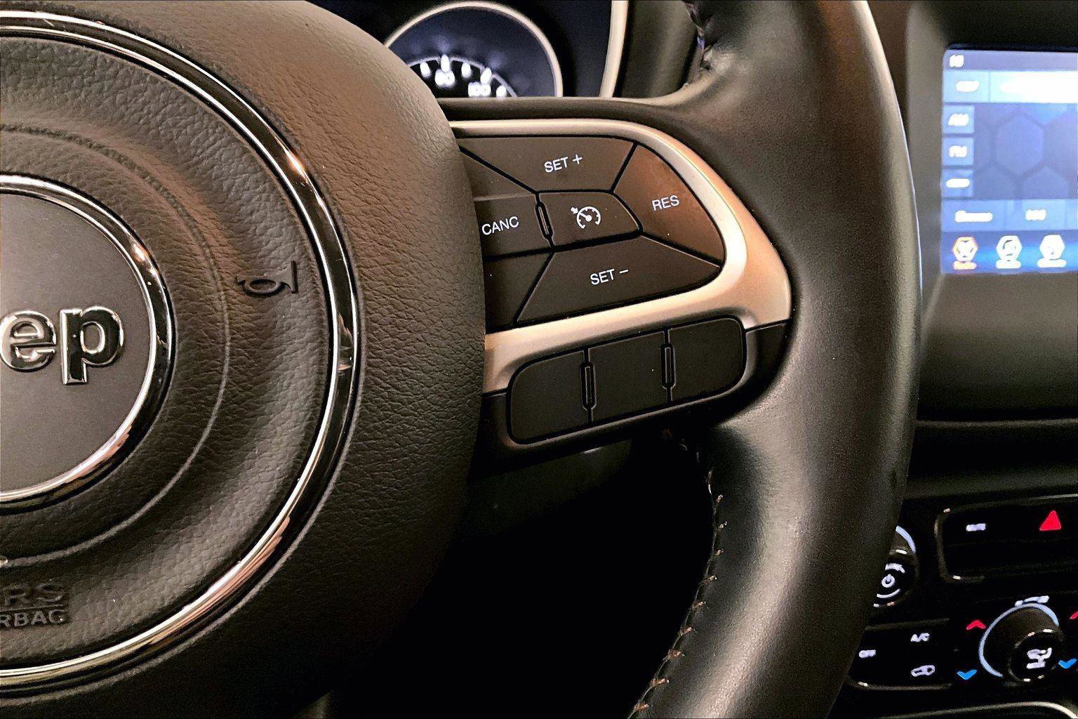 Used 2019 Jeep Compass Latitude image 18