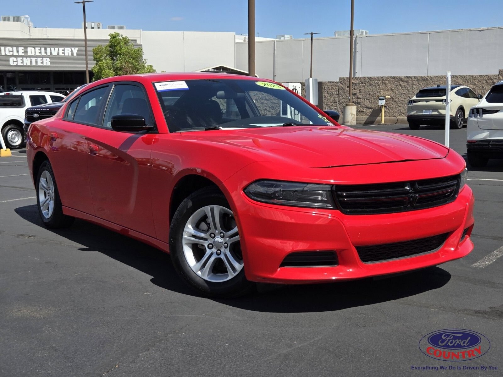 Used 2023 Dodge Charger SXT RWD image 1