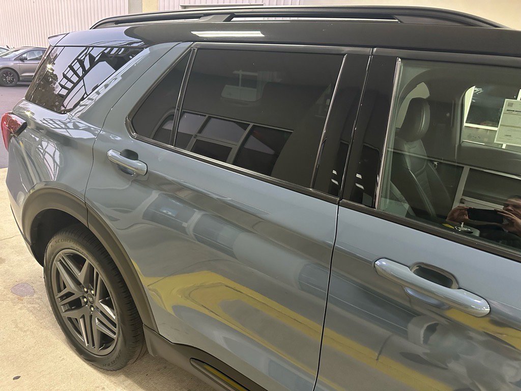 Certified 2025 Ford Explorer ST-Line w/ Premium Package image 13