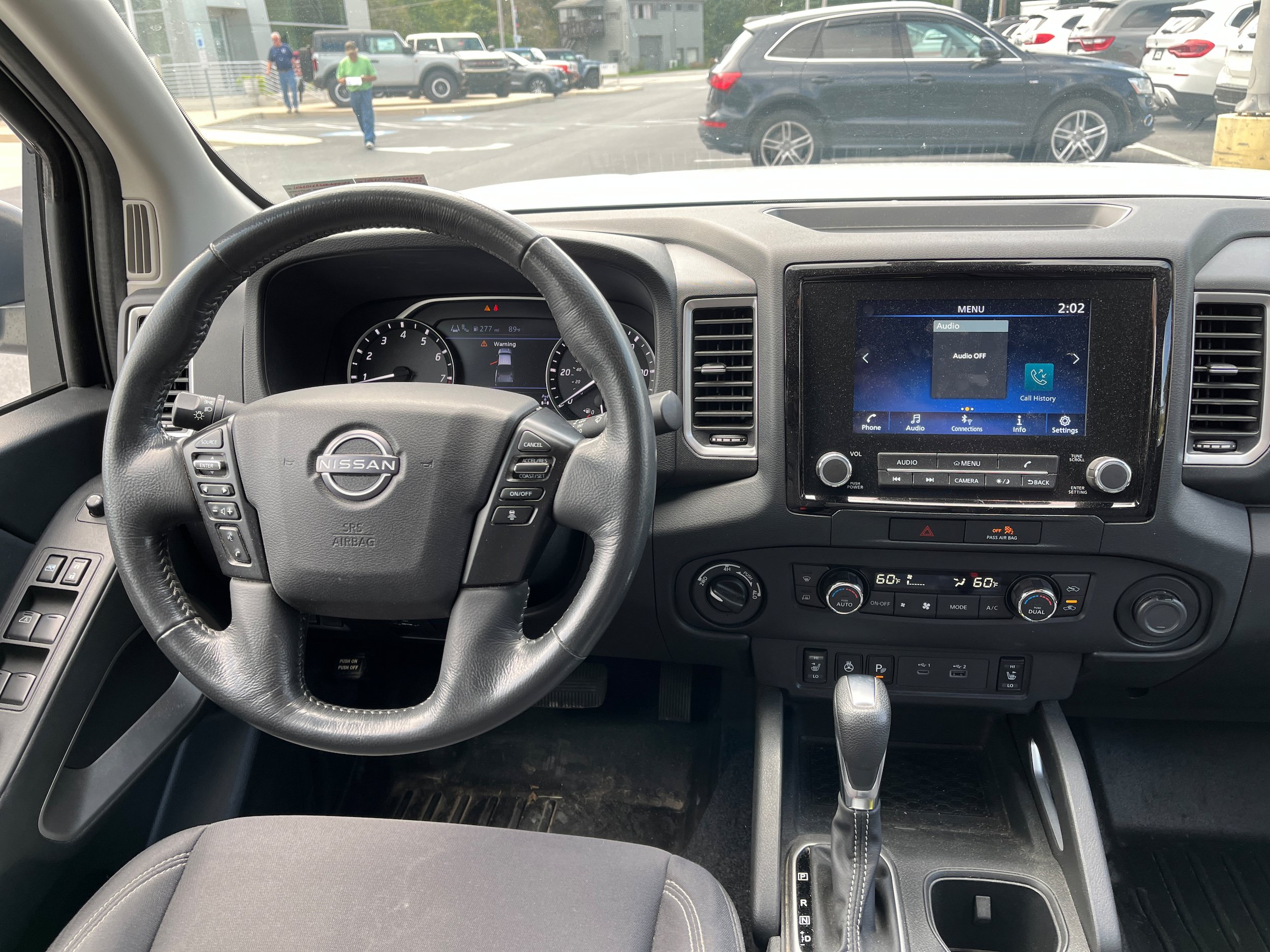 Used 2022 Nissan Frontier SV AWD/4WD image 16