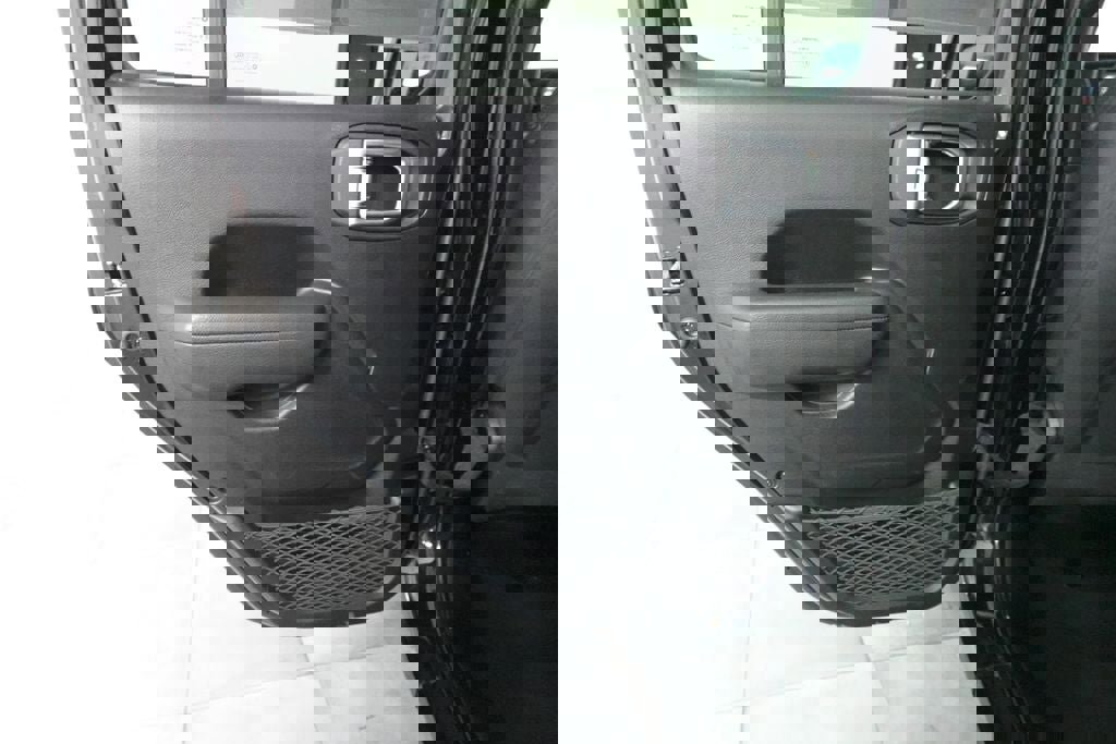 Used 2022 Jeep Gladiator Sport image 26