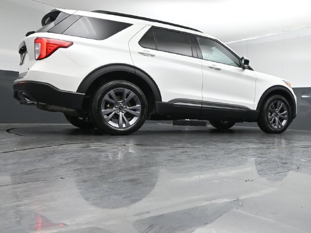 Certified 2024 Ford Explorer XLT w/ Equipment Group 202A AWD/4WD image 43