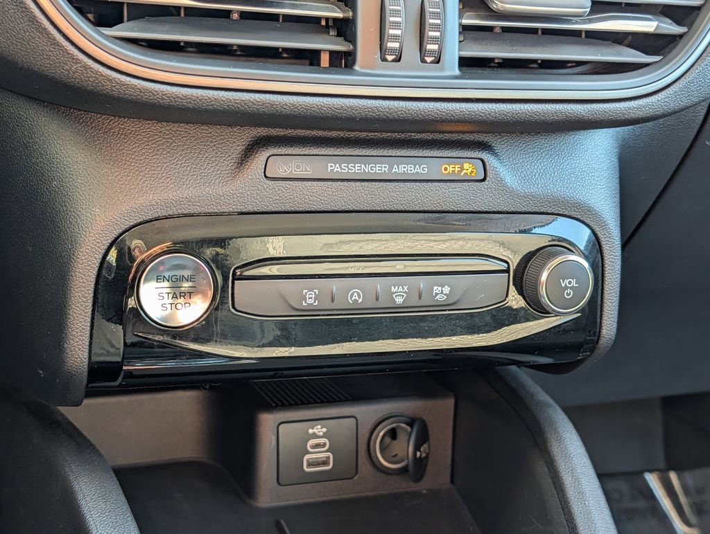 Certified 2025 Ford Escape Active w/ Tech Pack #1 image 23
