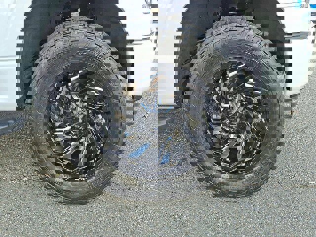 Certified 2022 Ford F150 XLT w/ Equipment Group 302A High image 25