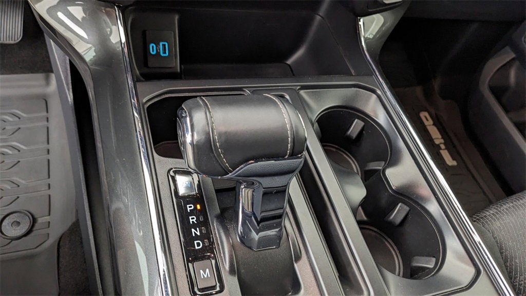 Certified 2022 Ford F150 XLT w/ Equipment Group 302A High image 31