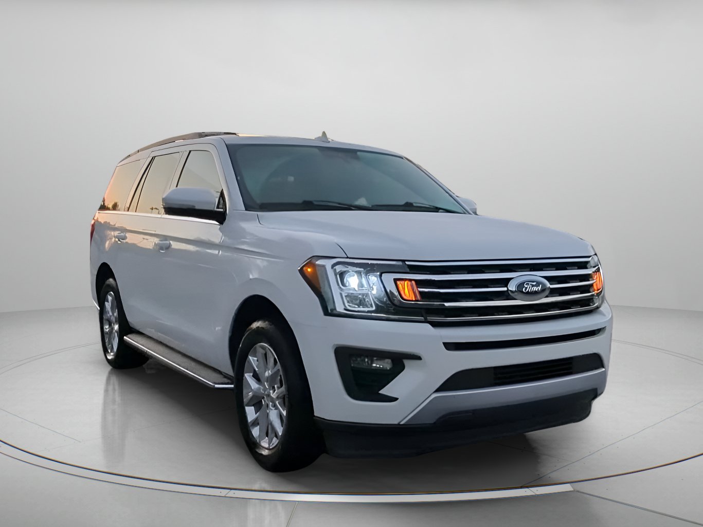 Certified 2021 Ford Expedition XLT RWD image 4
