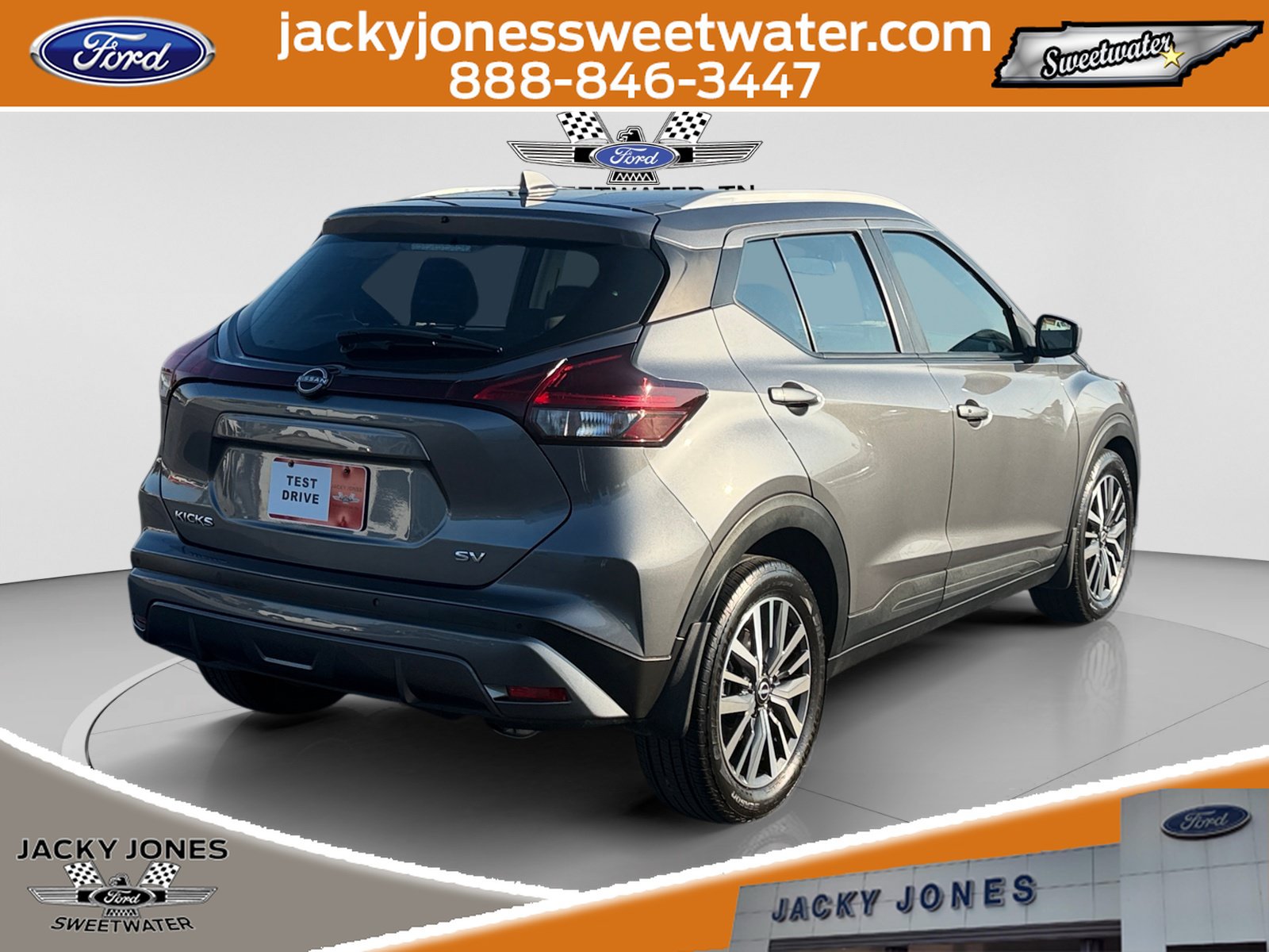 Used 2024 Nissan Kicks SV FWD image 5