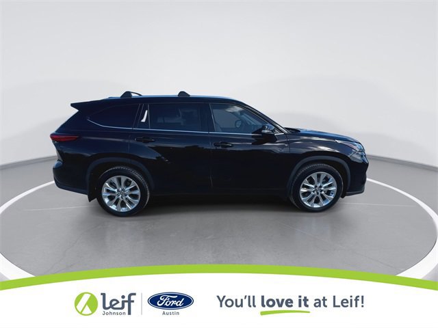 Used 2021 Toyota Highlander Limited image 4