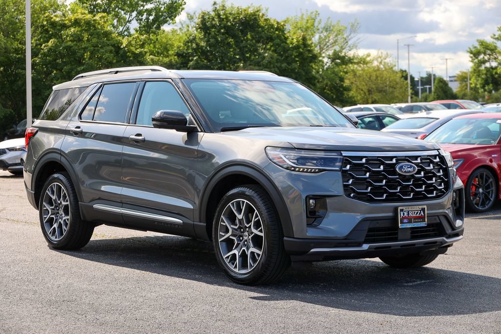 Certified 2025 Ford Explorer Platinum w/ Ultimate Package AWD/4WD image 39