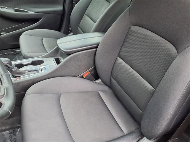 Used 2024 Chevrolet Malibu LT image 8