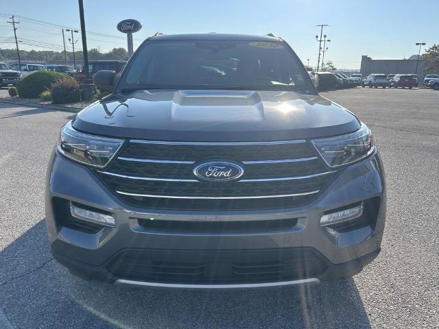 Certified 2022 Ford Explorer XLT w/ Equipment Group 202A AWD/4WD image 8