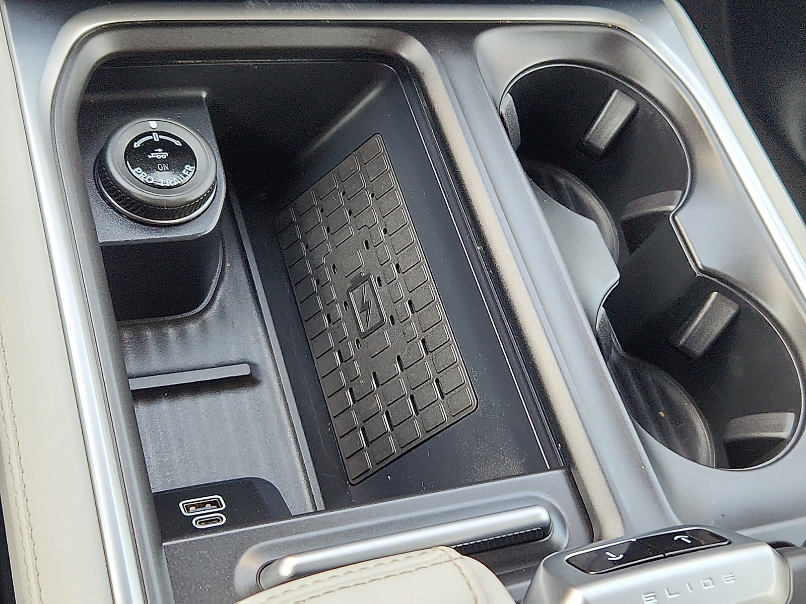 Certified 2025 Ford Expedition Max Platinum w/ Driver's Package AWD/4WD image 29