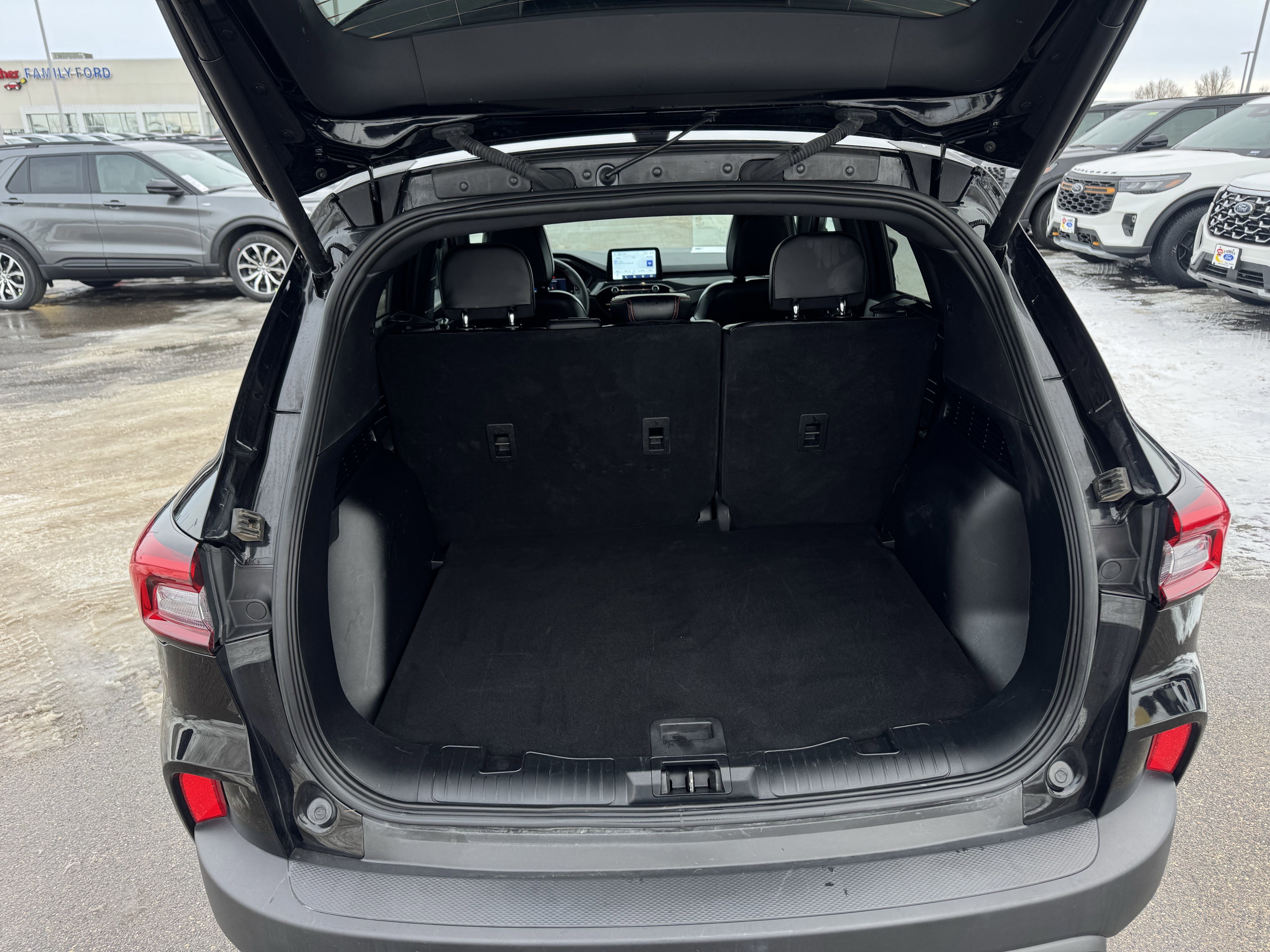 Certified 2025 Ford Escape ST-Line Select image 22