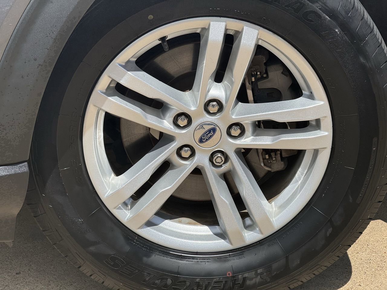 Certified 2021 Ford Explorer XLT w/ Equipment Group 202A image 9